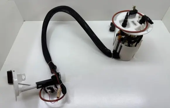 Volvo S60 In-tank fuel pump 31274669 31274671