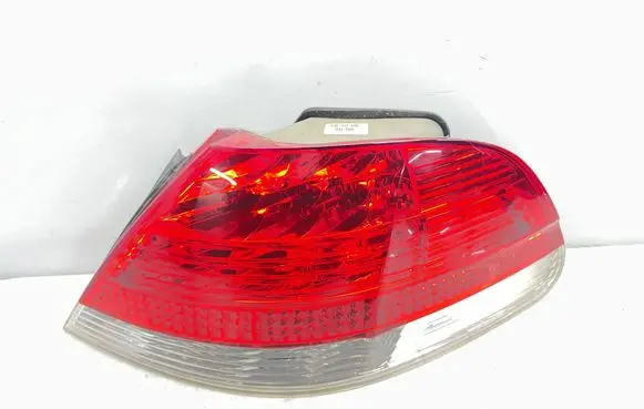 BMW 7 E65 E66 Rear/tail lights 6937236