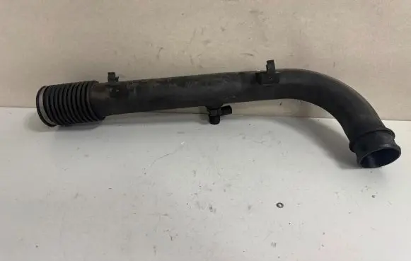 Mercedes-Benz Vito Viano W638 Intercooler hose/pipe A6385282482