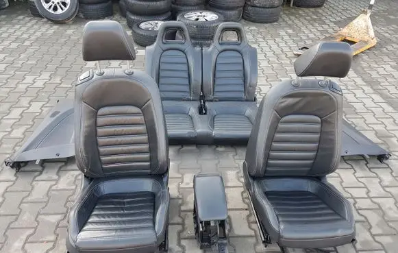 Seat set