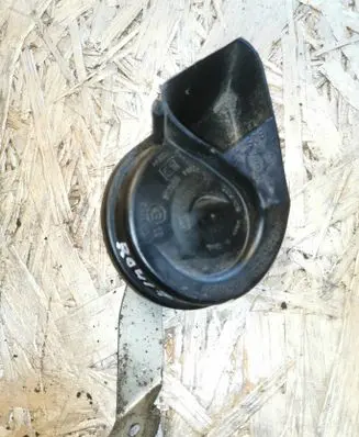 Mercedes-Benz B W245 Horn signal 703881165