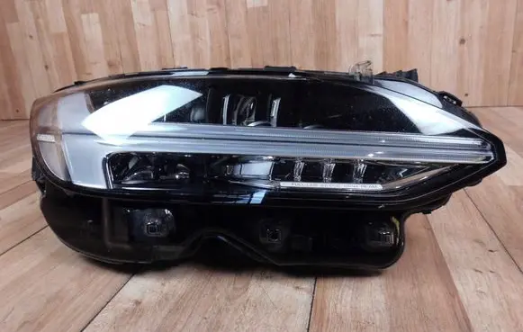 Volvo S90, V90 Headlight/headlamp 32228677