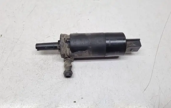 BMW 5 E60 E61 Headlight washer pump 3130670001