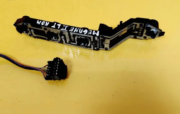 Renault Megane II Tail light bulb cover holder 964913