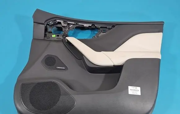 Jaguar F-Pace Front door card panel trim HK8320162ABW IMPRK1577686