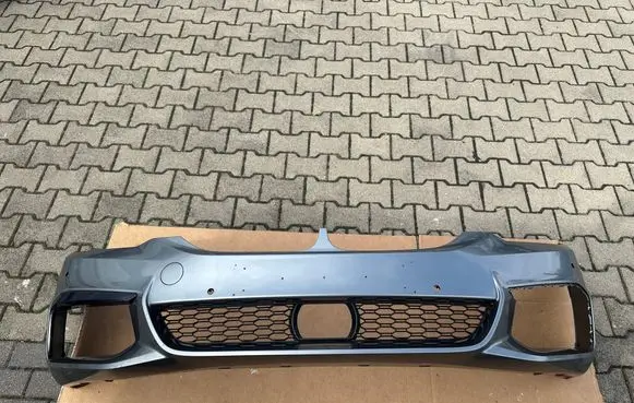 BMW 5 G30 G31 G38 Front bumper 8064928