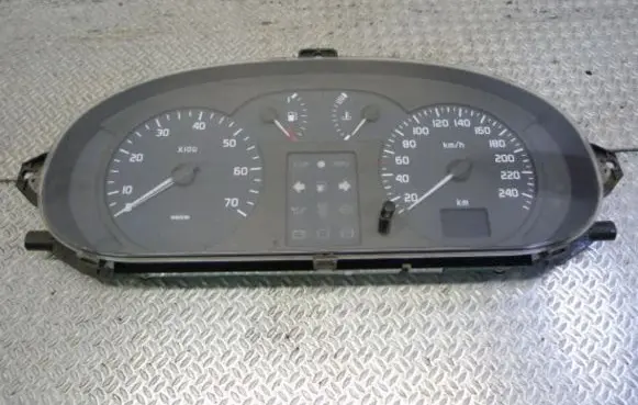 Renault Scenic I Speedometer (instrument cluster) 8200071820