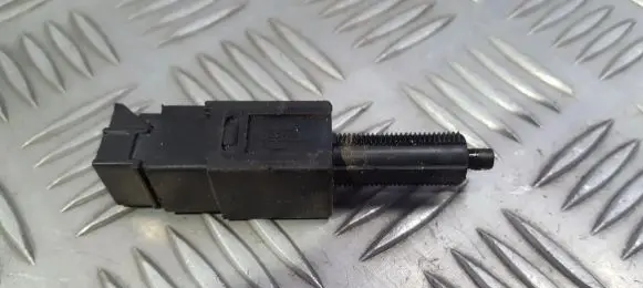 Nissan Almera Brake pedal sensor switch