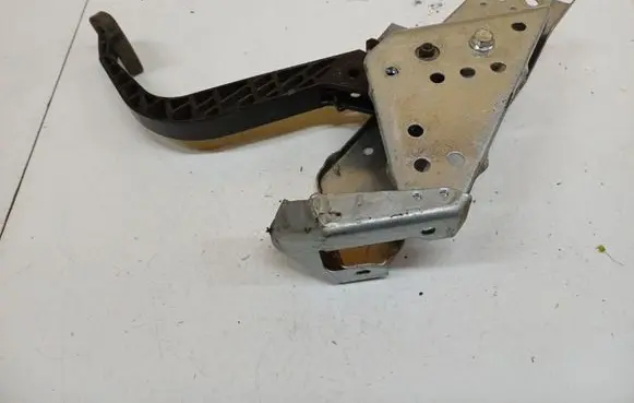 Opel Zafira B Brake pedal