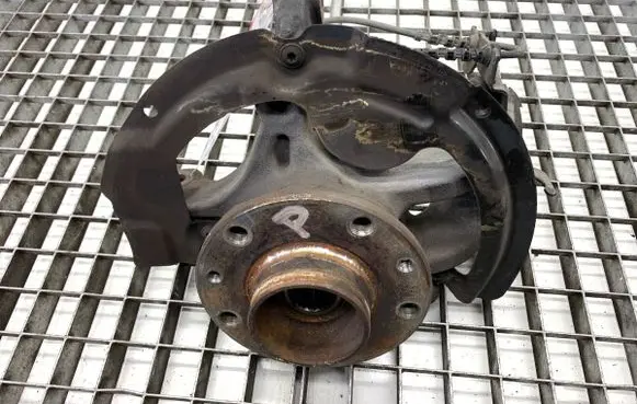 Renault Megane IV Front wheel hub spindle knuckle