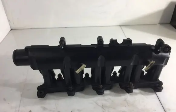 Ford Mondeo Mk III Intake manifold N8U4A