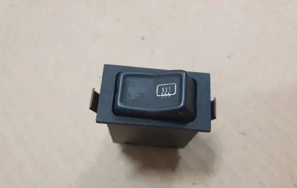 Volkswagen Scirocco Windscreen/window heater switch 321959621B