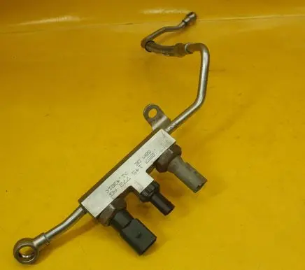 Audi A8 S8 D4 4H Turbo turbocharger oiling pipe/hose 057145772AG