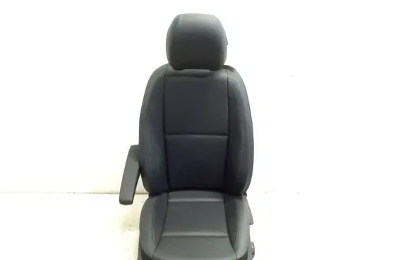 Mercedes-Benz Vito Viano W447 Front driver seat 