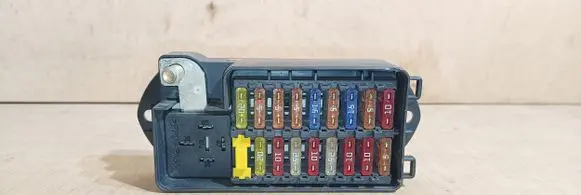 Jaguar XJ X308 Fuse module LNC2800BC 2800BC 518205000