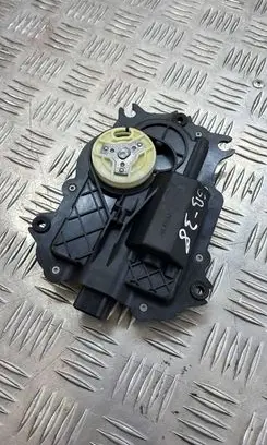 Audi A8 S8 D3 4E Rear door soft close latching motor 4E0837059
