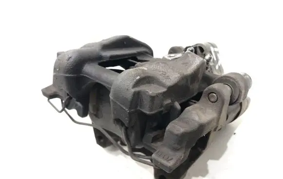 Volkswagen PASSAT B8 Rear brake caliper