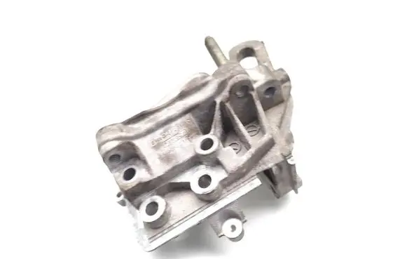 Ford Focus Engine mounting bracket BM5G-6F001-EC