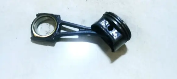 Opel Astra G Piston with connecting rod th03