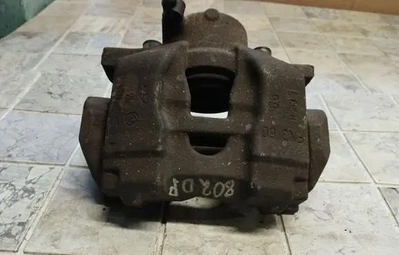 Alfa Romeo 159 Front brake caliper