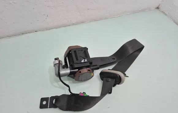 Opel Antara Front seatbelt 95473460