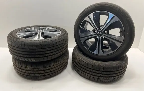 Nissan Leaf II (ZE1) R17 alloy rim N86701