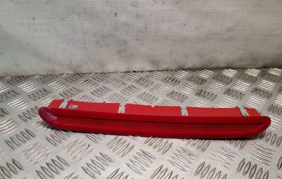 Volkswagen Tiguan Third/center stoplight 1K6945097A