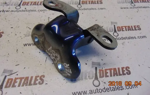 Toyota Corolla Verso AR10 Rear door upper hinge