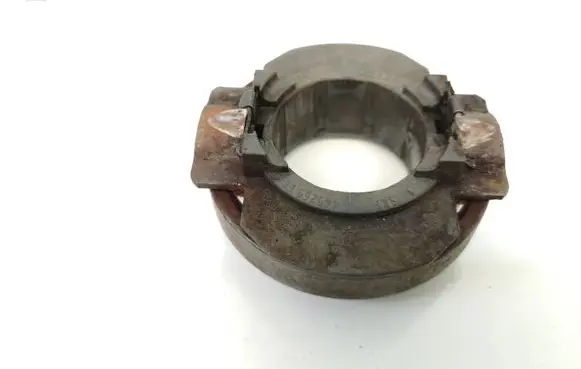 Volkswagen Polo IV 9N3 clutch release bearing 02A141165D