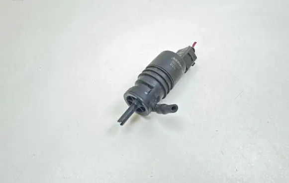 Honda Civic Windscreen/windshield washer pump 3043126