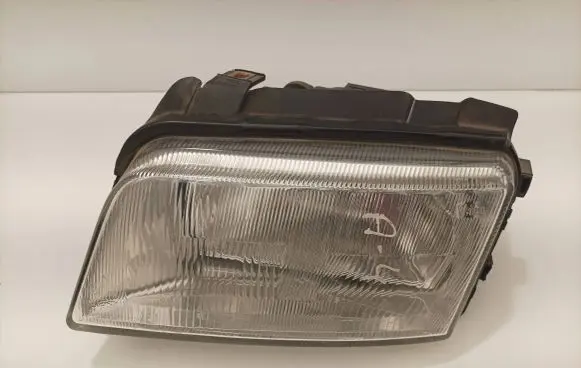 Audi A4 S4 B5 8D Headlight/headlamp 8D0941003 67723111 1852835000