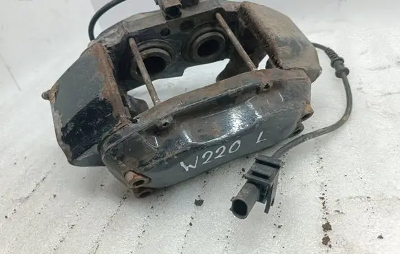Mercedes-Benz S W220 Front brake caliper 20704603 20704703