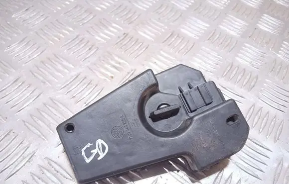 Volkswagen Sharan Tail light bulb cover holder 7M0945258A
