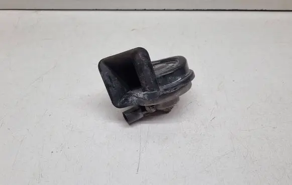 BMW 3 F30 F35 F31 Horn signal 3881157