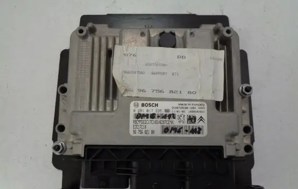 Citroen C4 II Engine control unit/module 0281017335 9675682180