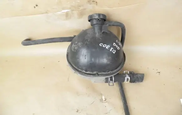 Toyota Corolla E120 E130 Coolant expansion tank/reservoir 