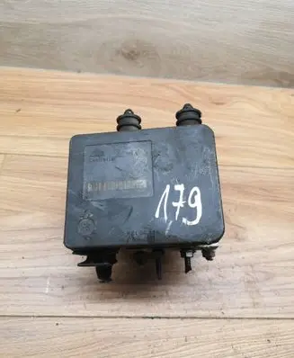 Volkswagen Golf Plus ABS Pump 1K0907379AC 00005305H0 10096003593