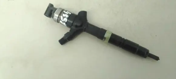 Toyota Corolla E120 E130 Fuel injector 01e900e4 d0dce8c3