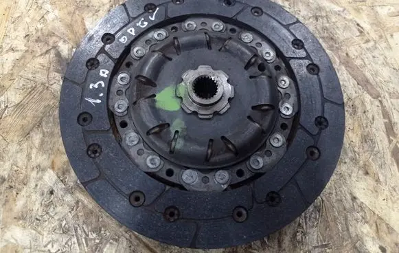 Opel Corsa D Clutch pressure plate 9223223 LUK