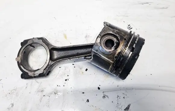 Renault Scenic I Piston with connecting rod 