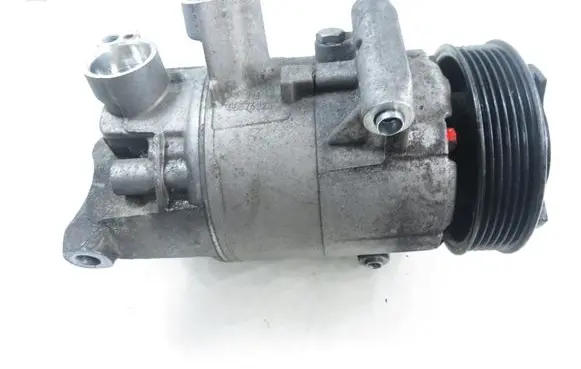 Volkswagen Tiguan Air conditioning (A/C) compressor (pump) 5K0820803A