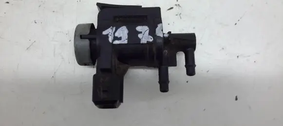 Audi A4 S4 B6 8E 8H Turbo solenoid valve 1J0906283A