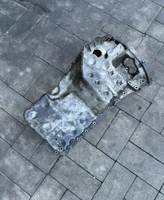 Oil sump