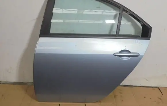 Nissan Primera Rear door 