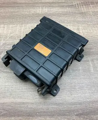 Volkswagen PASSAT B3 Engine control unit/module ECU 0280800134 811906264D
