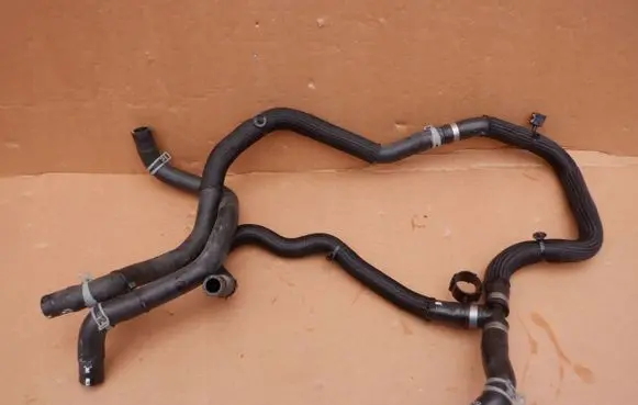 Ford Escape IV Engine coolant pipe/hose LX618B550ABE