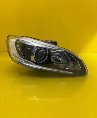 Volvo V60 Headlight/headlamp 31395903