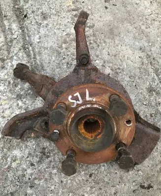 Fiat Seicento/600 Front wheel hub spindle knuckle