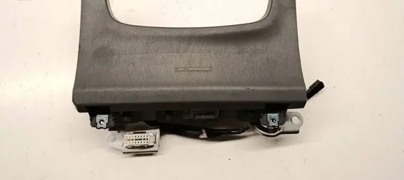 Toyota Prius (XW30) Knee airbag 