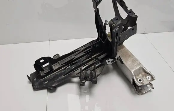 BMW 5 GT F07 Headlight/headlamp mounting bracket 7200778 11071510